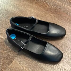 Tahari Black Square-Toe Mary Jane Flats NWOT